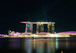 For and Against Online Casinos in Singapore